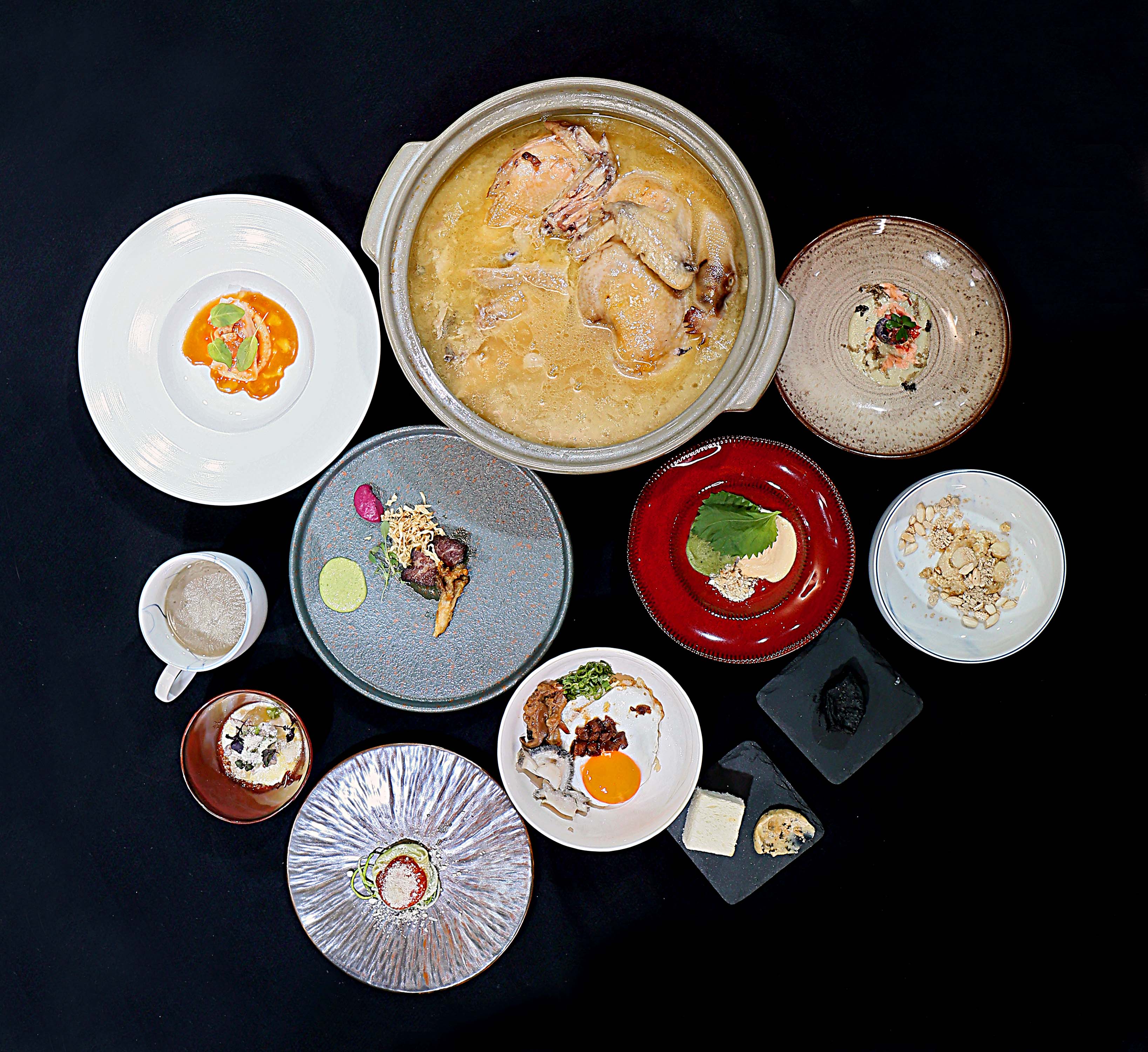 台北東區 雞湯王子換新菜｜黑松露、究好豬、5J火腿、船釣軟絲、岩生築見馥桂雞 山珍海味通通端上桌！
