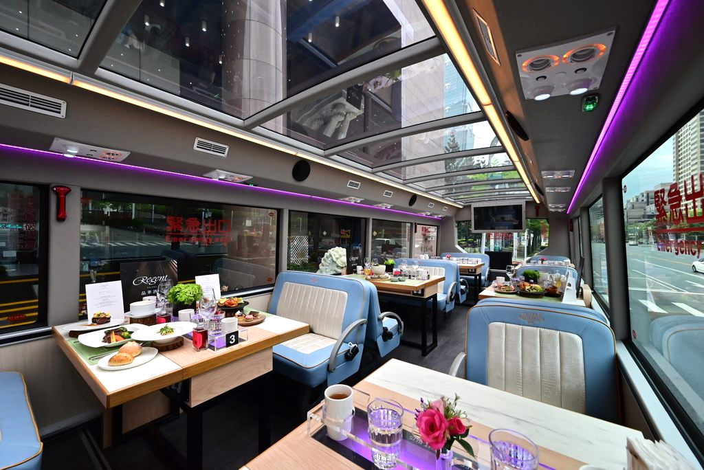 北市雙層餐車4/16起換妝登場　加碼午餐專屬晶華酒店冠軍牛肉麵