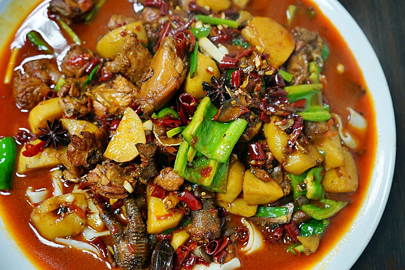 靠美食生活、台北｜一吃難忘！盤點雙北7間「新疆料理」，大盤雞、烤饢必點