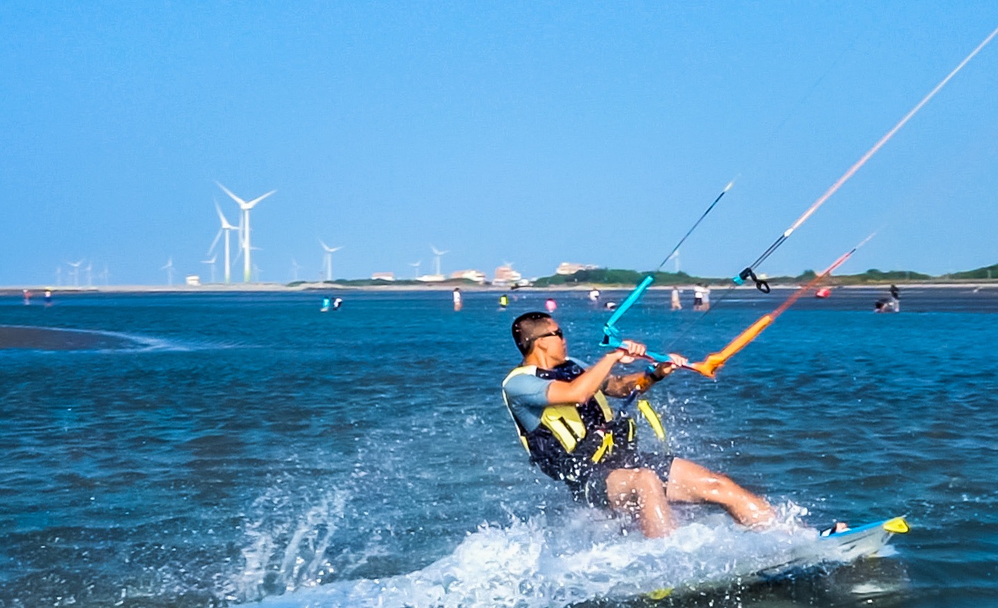 台中海洋觀光季8/3～9/8登場　逢周六、日辦市集、音樂會，12公尺長《鯨艷大安》成亮點