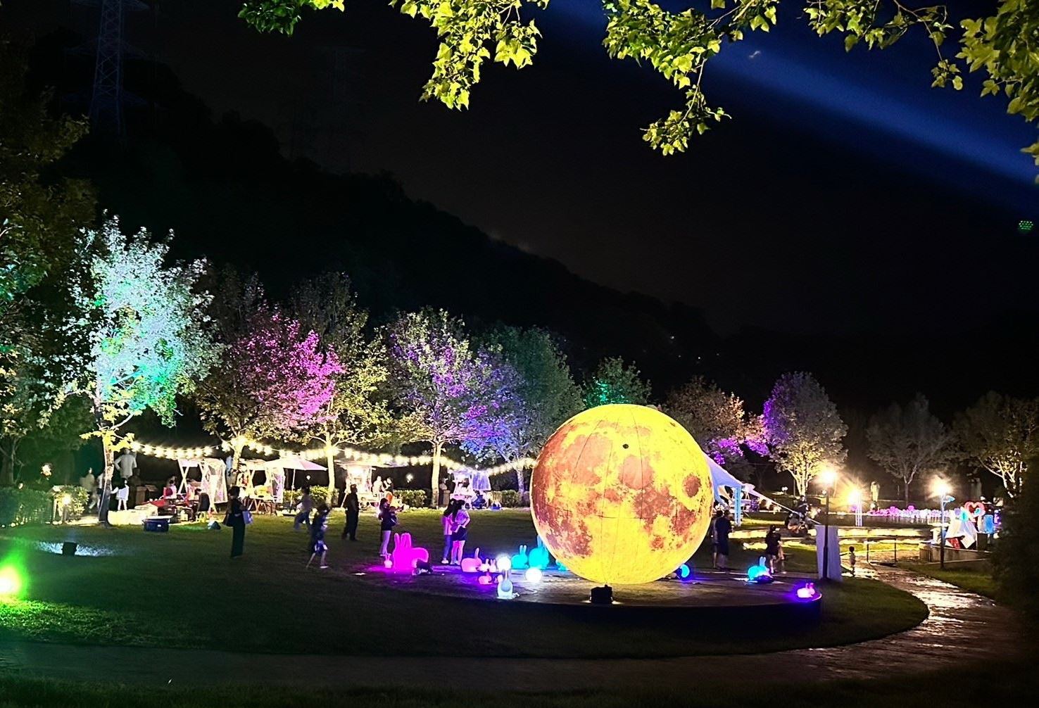 迎中秋！慈湖園區9/13～17推水舞秀、光環境營造　周末假日加碼市集、藝術舞團演出