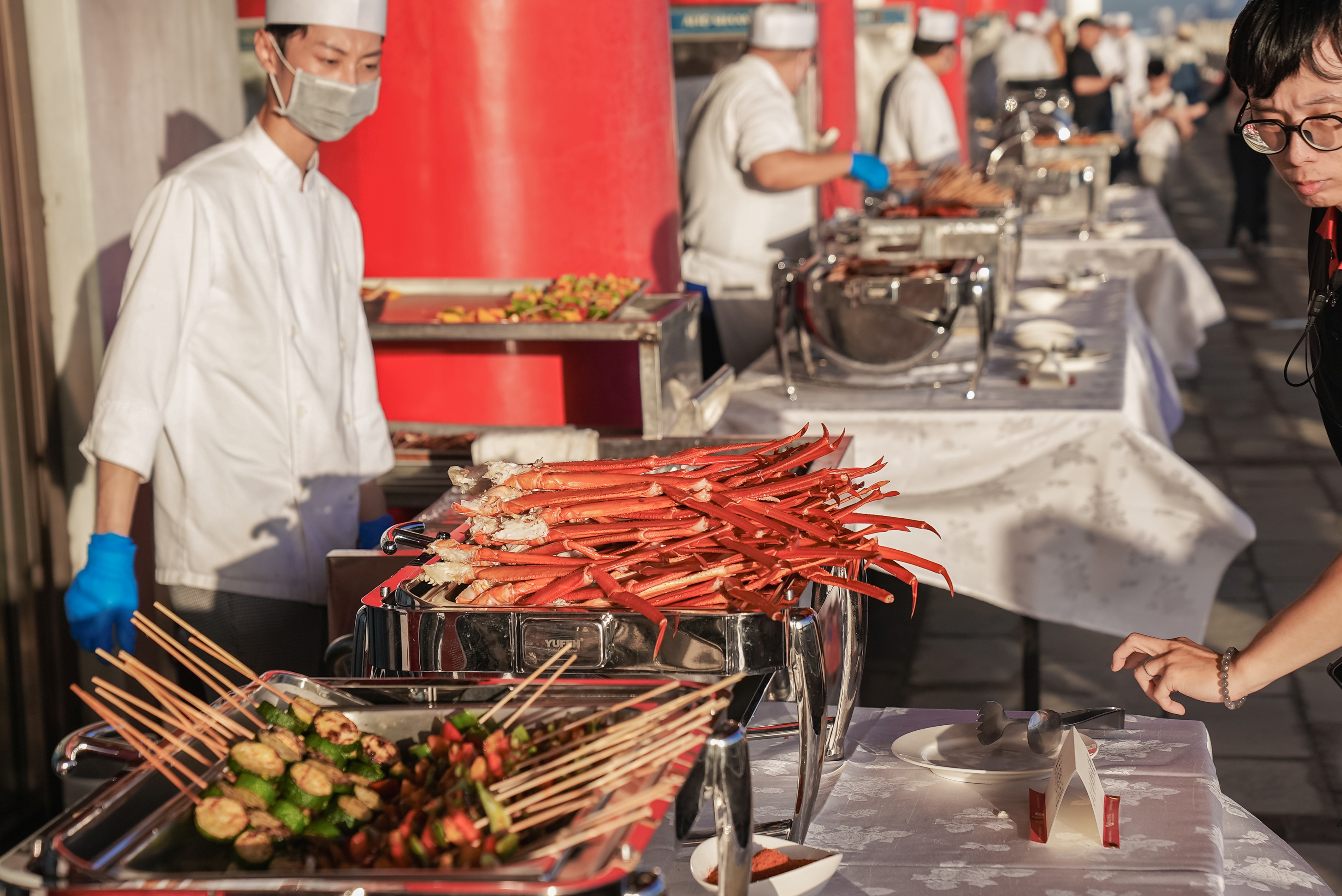 圓山星空BBQ開烤！松葉蟹、和牛漢堡無限享！live樂團、萬元大獎、中秋最Chill派對！