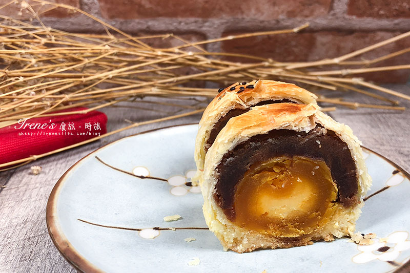 靠美食生活｜中秋節必吃的罪惡美味！嚴選全台7家人氣蛋黃酥