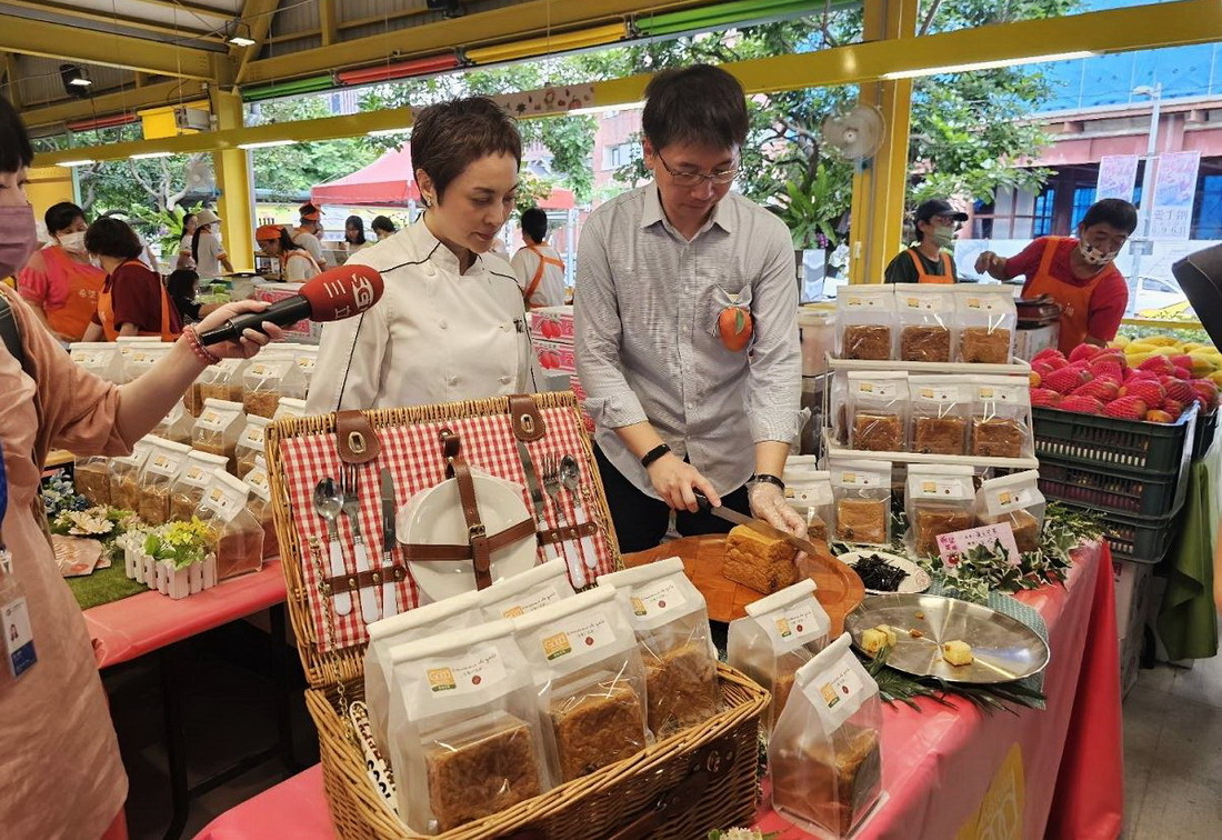 屏東縣府 x 味覺的感動　雙品牌行銷愛文芒果、6/9前限量推｢戀愛生吐司｣